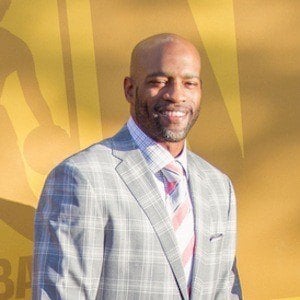 Vince deals carter age