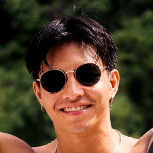 Vinh Castle Headshot 5 of 5