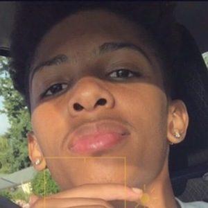 Viniq Headshot 7 of 10