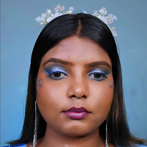 Vinisha Vijayakumar Headshot 4 of 5