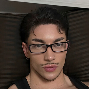 vinnyyuji Headshot 7 of 7