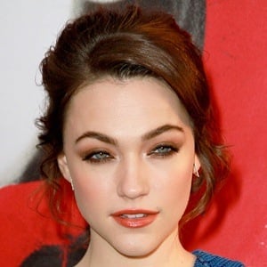 Violett Beane Headshot 6 of 10