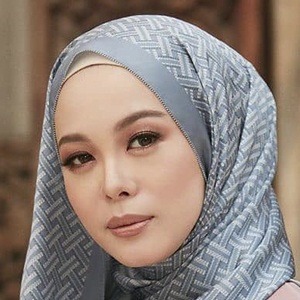 Vivy Yusof Headshot 10 of 10