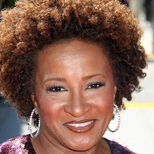 Wanda Sykes - Bio, Family, Trivia | Famous Birthdays