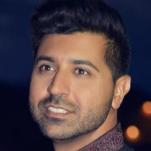 Waqar Malik Headshot 9 of 9