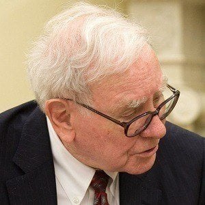 Warren Buffett Headshot 3 of 3