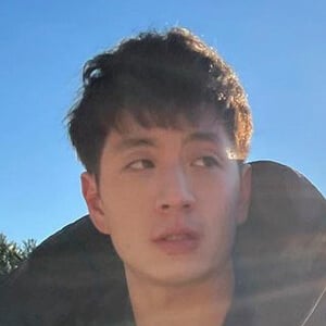 Wesley Xiong Headshot 3 of 5