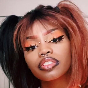 whoislici Headshot 7 of 13