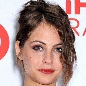 Willa Holland at age 22