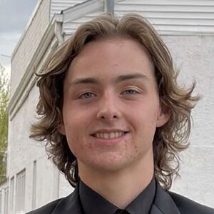 worldofjeb Headshot 2 of 4