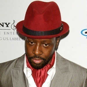 Wyclef Jean Headshot 7 of 10