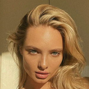 Xenia Belskaya Headshot 5 of 8