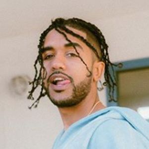 Ye Ali Headshot 3 of 5