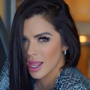 Yendry Lobo Headshot 7 of 7