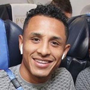 Yoshimar Yotún - Age, Family, Bio | Famous Birthdays