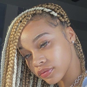 Yowckatey_ - Age, Family, Bio | Famous Birthdays