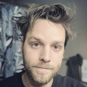 YuB Headshot 8 of 10