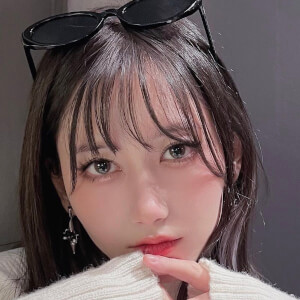 ゆきりぬ at age 30