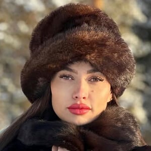 Yulia Fefilova Headshot 2 of 6