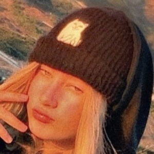 yungdelaray Headshot 7 of 10