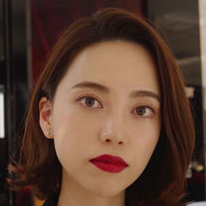 佐藤 優里亜 at age 31