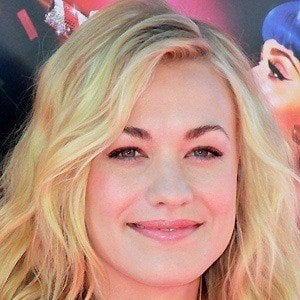 Yvonne Strahovski Headshot 5 of 10