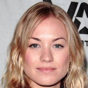 Yvonne Strahovski Headshot 10 of 10