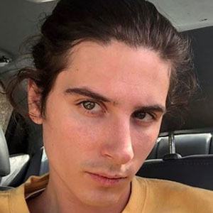 Zac Deck - Age, Family, Bio | Famous Birthdays