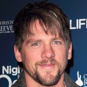 Zachary Knighton - Bio, Family, Trivia | Famous Birthdays