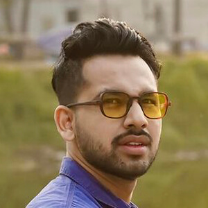 Zaher Alvi  Headshot 5 of 6