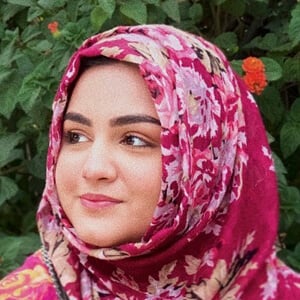 Zainab Fatima Headshot 2 of 5