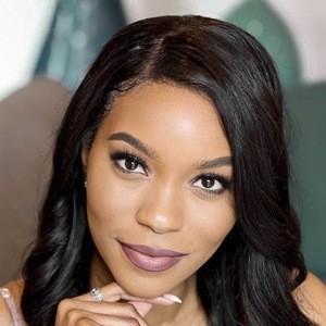 Zakiyah Everette Headshot 8 of 10