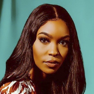 Zakiyah Everette Headshot 9 of 10