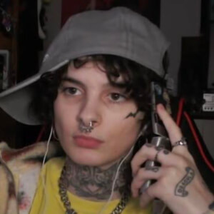 zashalovescats Headshot 2 of 3