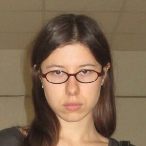 Zhunya ASMR Headshot 3 of 4