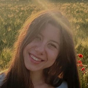 Zhunya ASMR Headshot 4 of 4