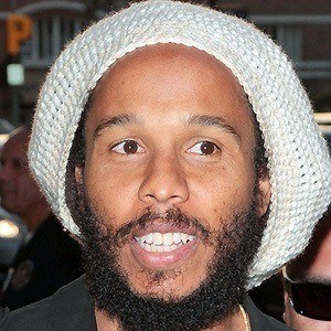 Ziggy Marley Headshot 5 of 9