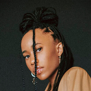 Zoë Renee Thomas Headshot 3 of 7