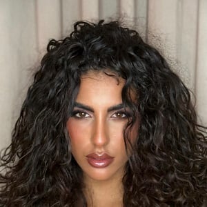 Zoe Mba Bayona Headshot 3 of 5