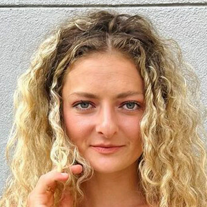 Zoe Fleck Headshot 3 of 7