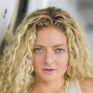Zoe Fleck Headshot 5 of 7
