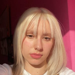 Zoe Roman Pazos Headshot 3 of 4