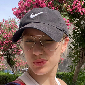 Zoe Roman Pazos Headshot 4 of 4