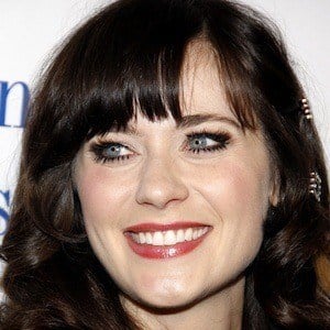 Zooey Deschanel at age 32