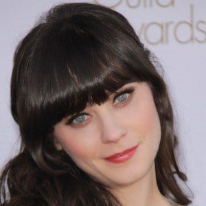 Zooey Deschanel at age 32