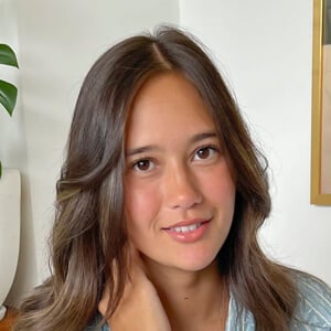 Zowie Palliaer Headshot 5 of 5