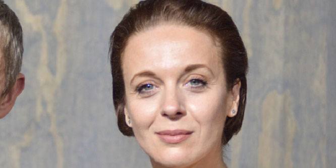 Amanda Abbington - Age, Bio, Family | Famous Birthdays