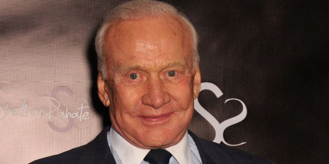 Buzz Aldrin - Age, Family, Bio | Famous Birthdays