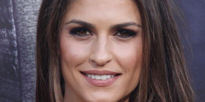 Raquel Alessi - Age, Family, Bio | Famous Birthdays