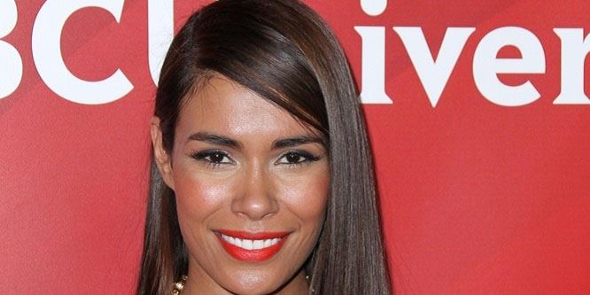 Daniella Alonso - Age, Family, Bio | Famous Birthdays